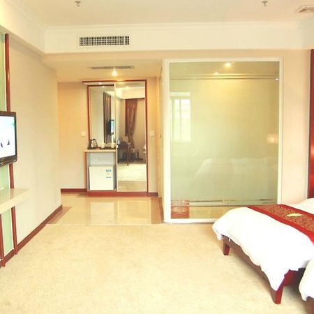 Guangzhou Yuncheng Hotel Bagian luar foto