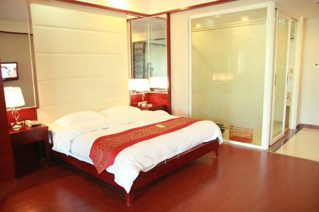 Guangzhou Yuncheng Hotel Bagian luar foto