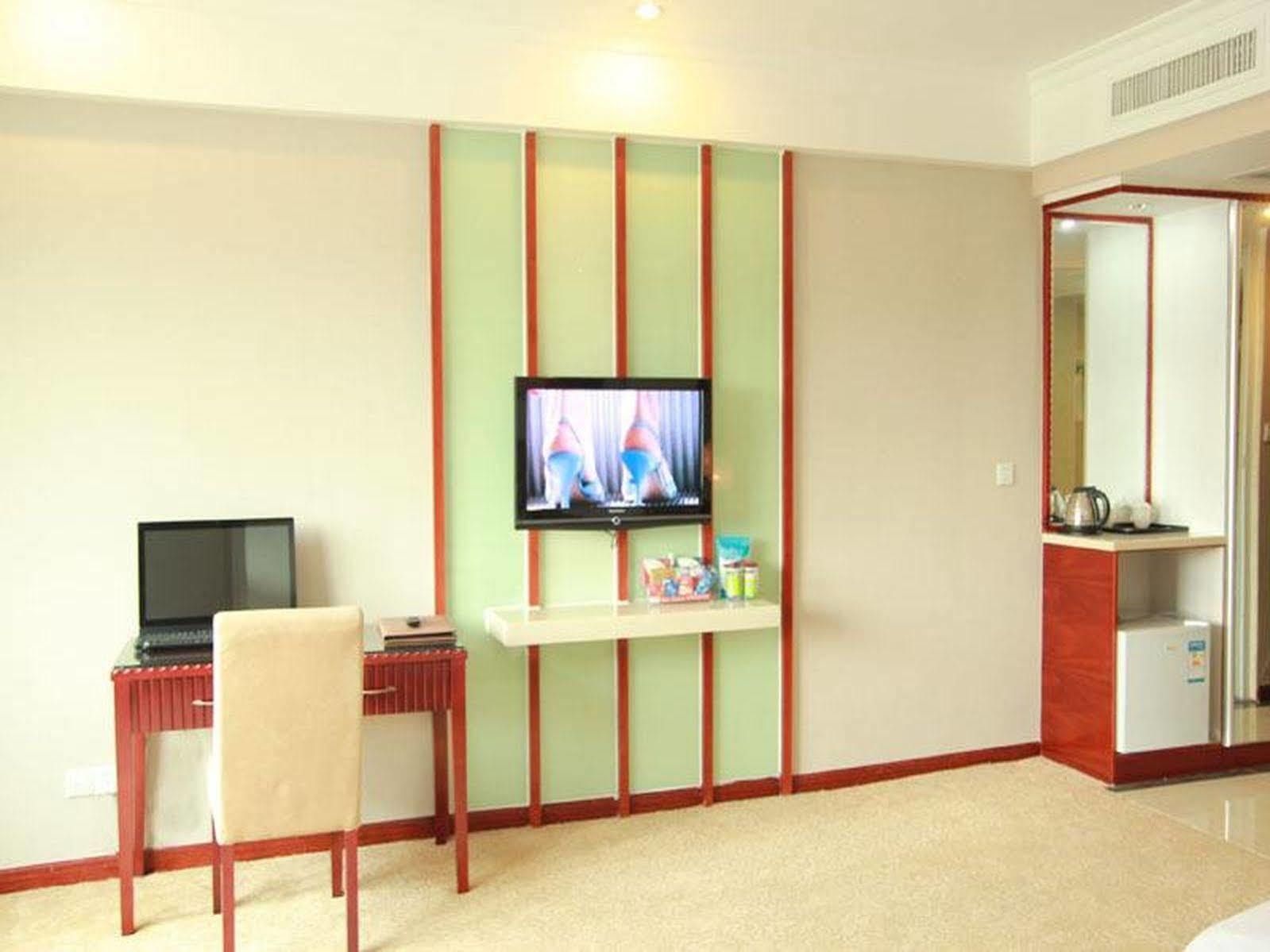 Guangzhou Yuncheng Hotel Bagian luar foto